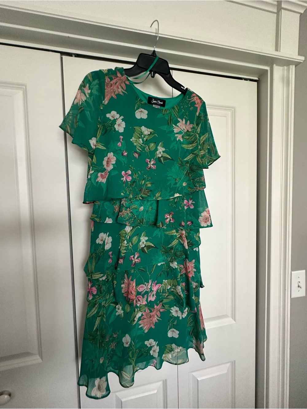 Jessica Howard Green Floral Tiered Flutter-Sleeve Dress